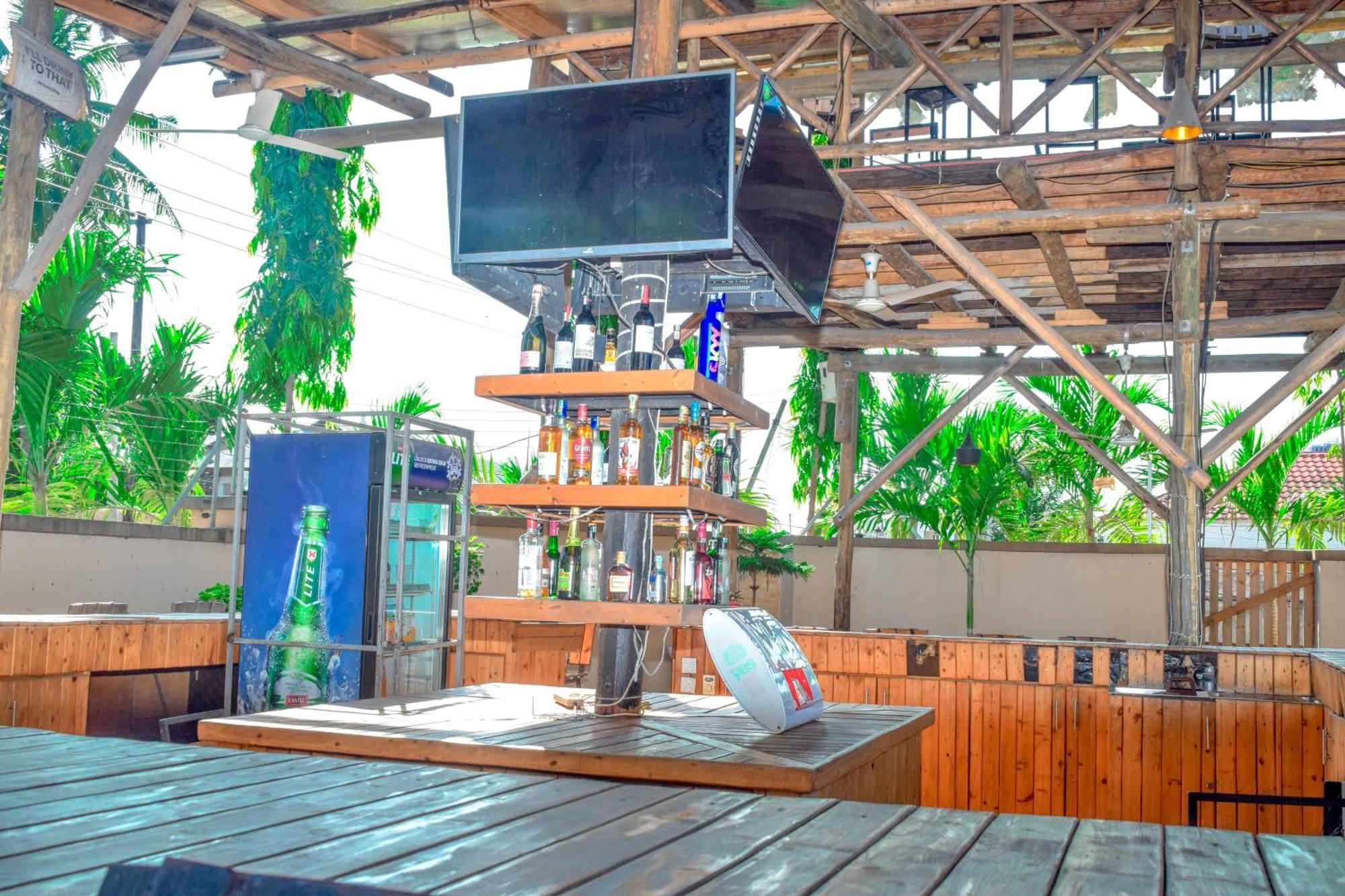 K27 Premier Backpackers Vandrehjem Dar es Salaam Eksteriør billede
