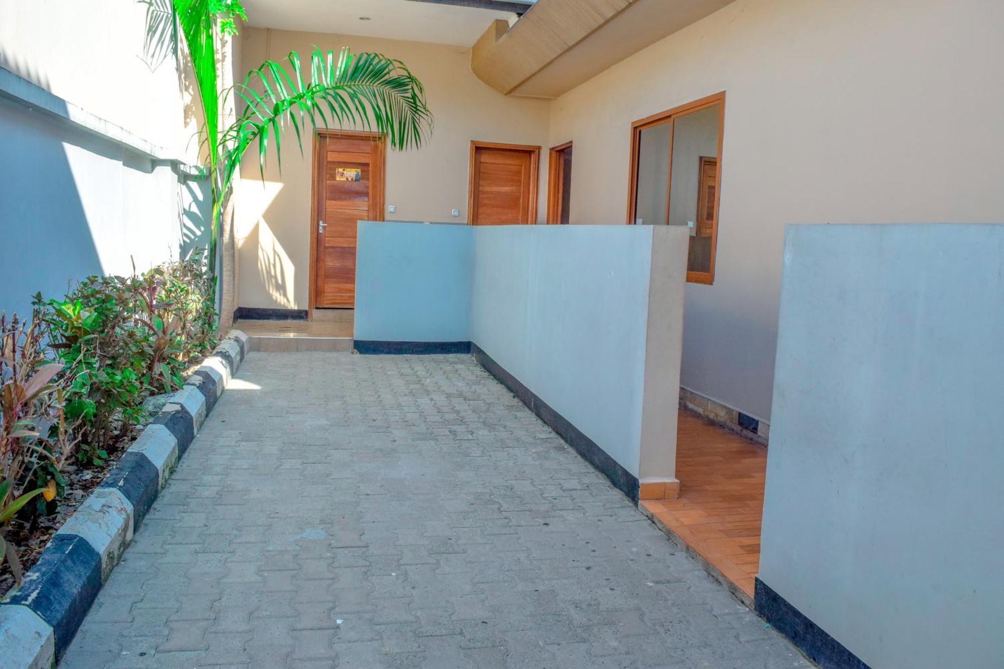 K27 Premier Backpackers Vandrehjem Dar es Salaam Eksteriør billede