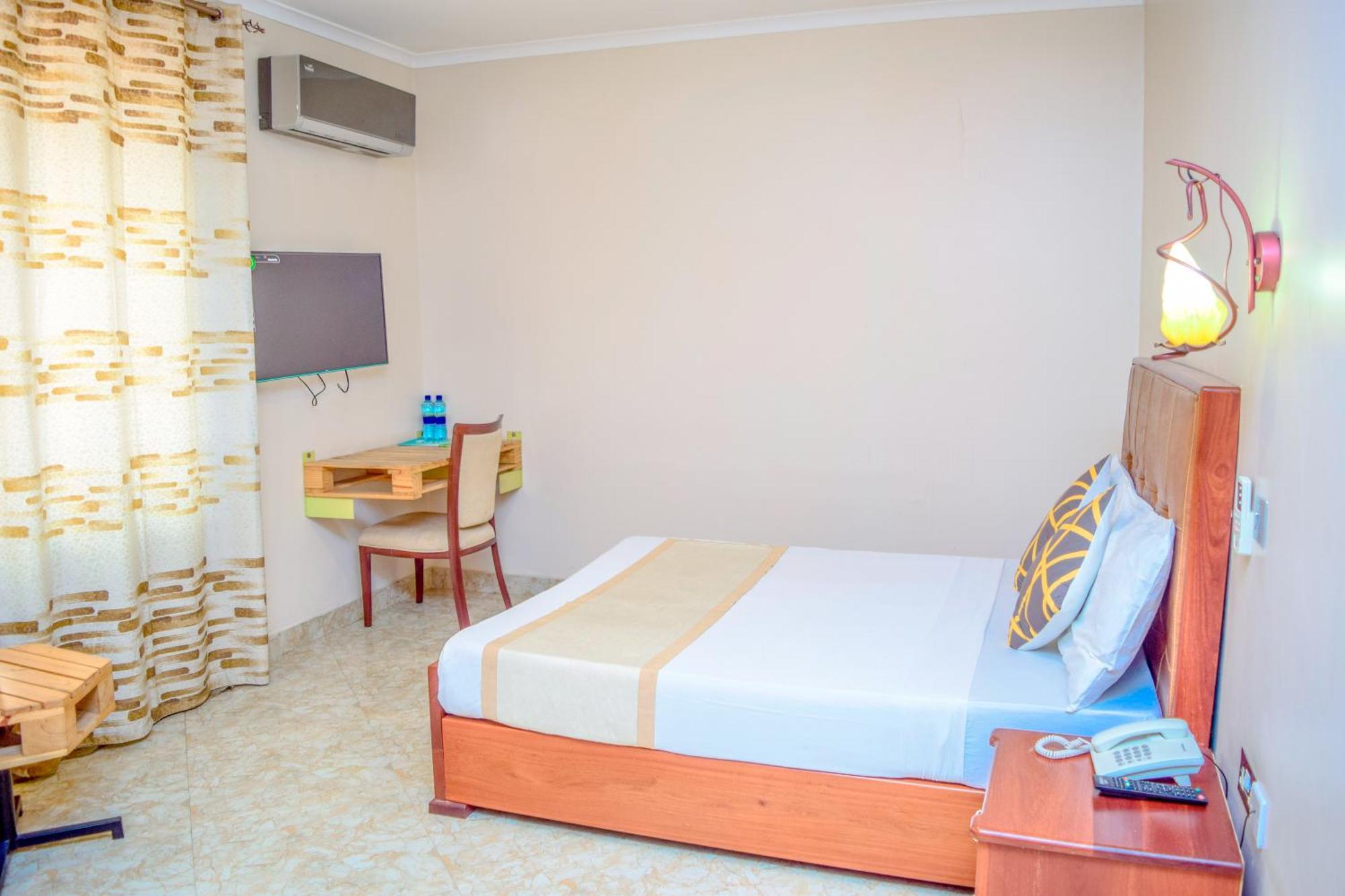 K27 Premier Backpackers Vandrehjem Dar es Salaam Eksteriør billede